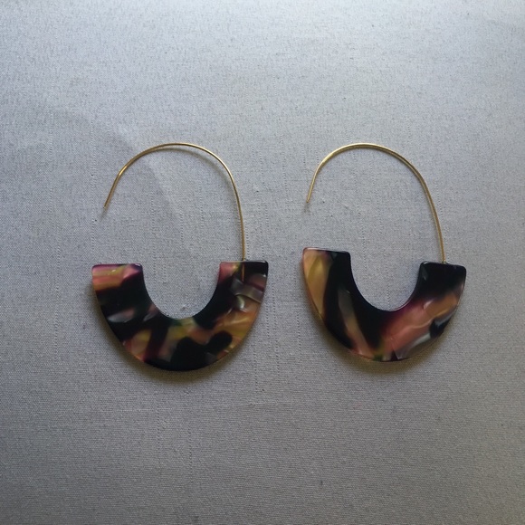 Multi color hoop Earring - Picture 4 of 6